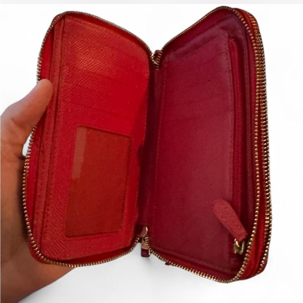Coach Brown and red leather crossbody with matching wallet - Picture 5 of 9